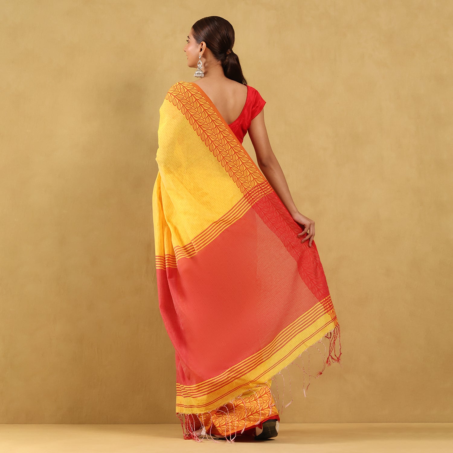 Khadi Fine Muslin Saree Weaving Design