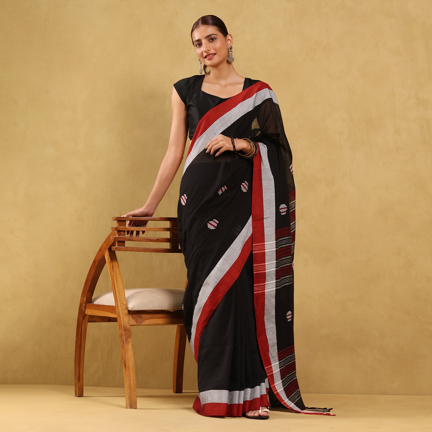 Fine Muslin Saree Dhankhali Design